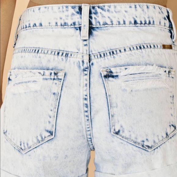 NWT High Rise Kancan Shorts - Picture 2 of 9